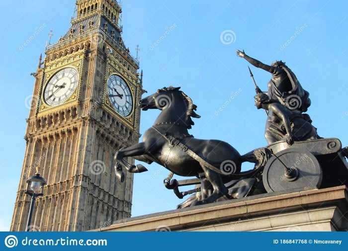 37497_statue-boudica-faces-big-ben-elizabeth-tower-morning-sun-central-london-uk-186847768.jpg